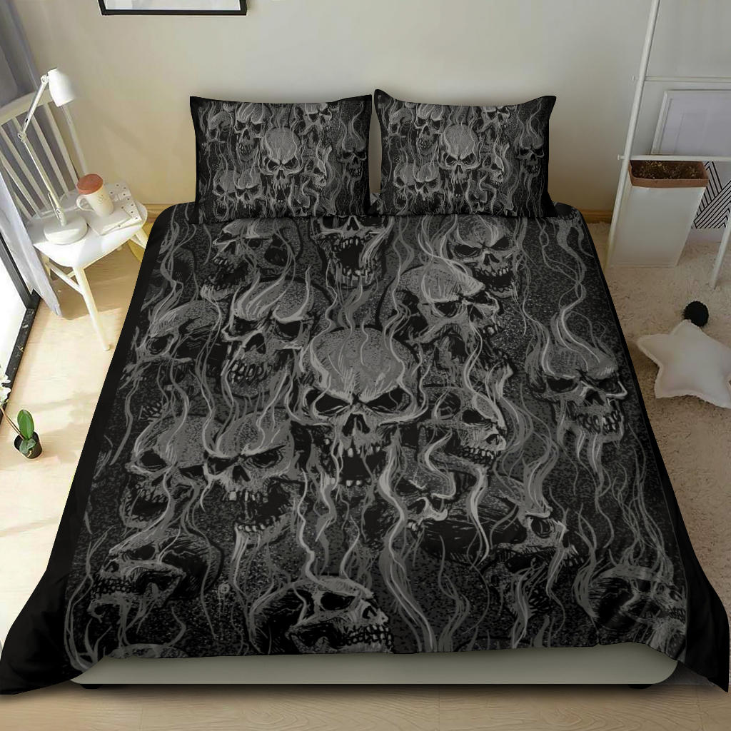 Smoke Skull 3 Piece Duvet Set Light New Light Version