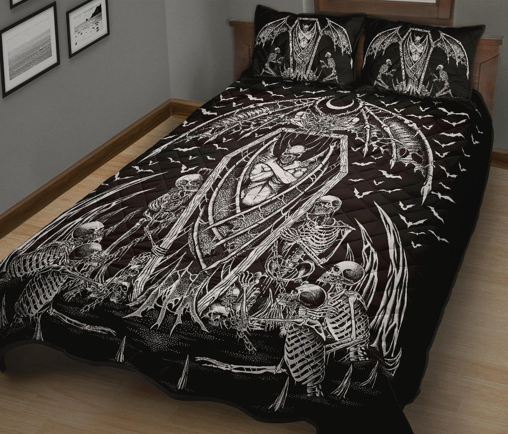 Skull Skeleton Chain Wicked Bat Shroud 3 Piece Quilt Set Black And White