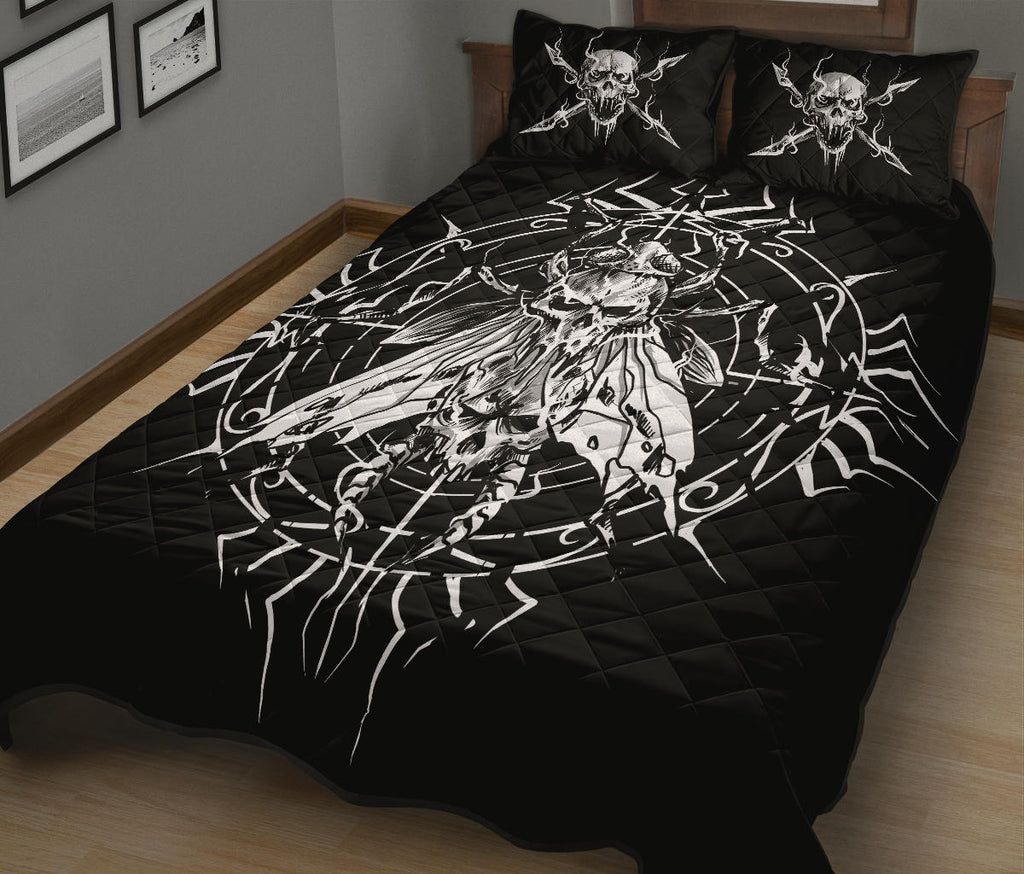 Skull Goth Evil Fly Quilt 3 Piece Set Black And White Large Fly Version