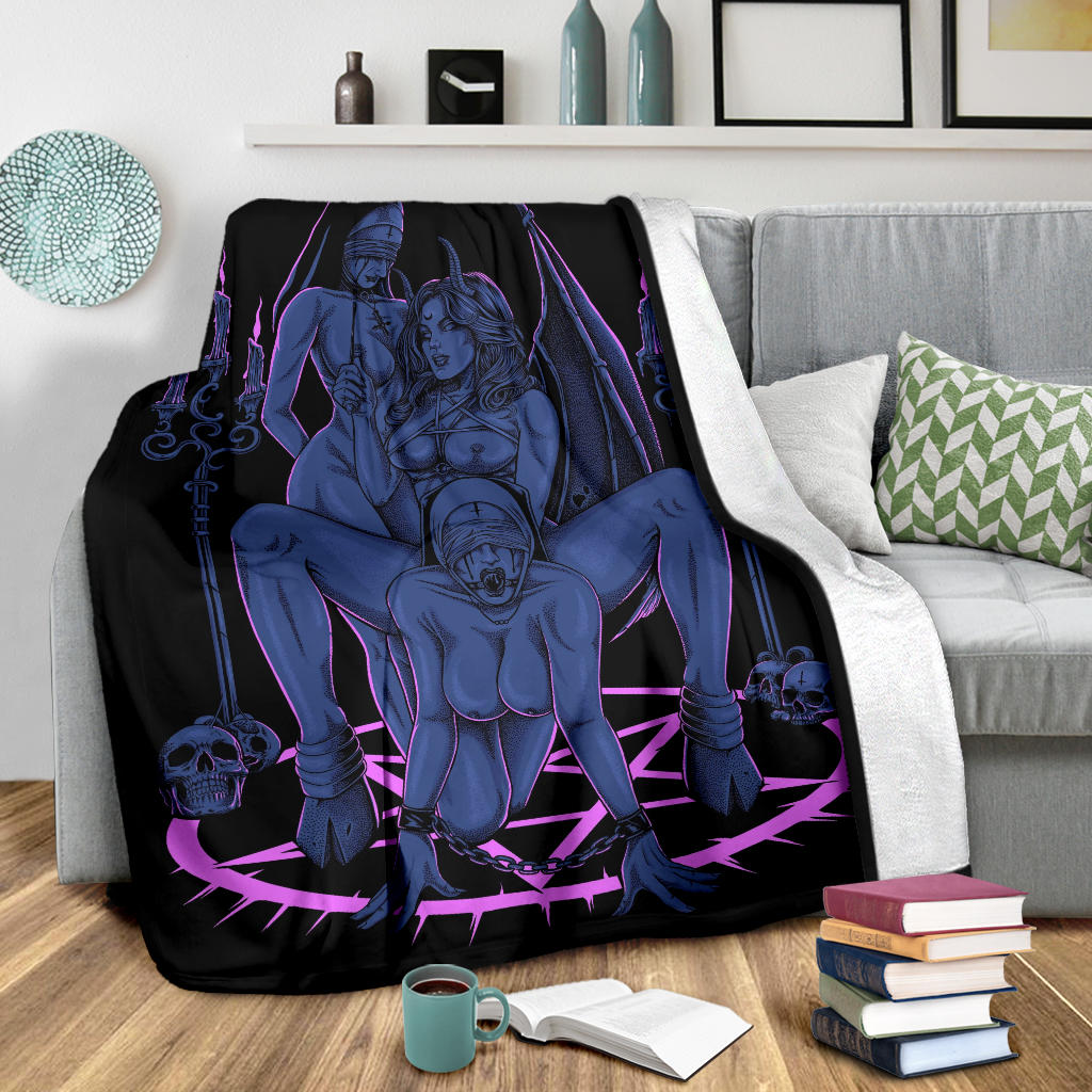 Skull Satanic Pentagram Candle Satanic Cross Erotic Possession Blanket Sexy Wild Blue Pink