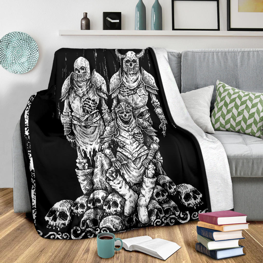 Skull Mid Evil Viking Blanket