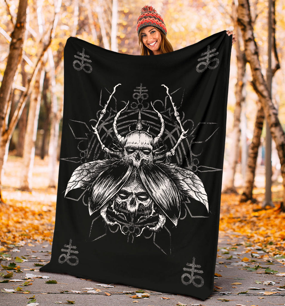 Skull Gothic Satanic Fly Blanket